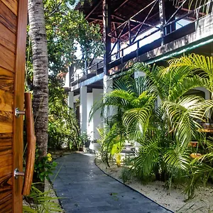  Hostel Agora
